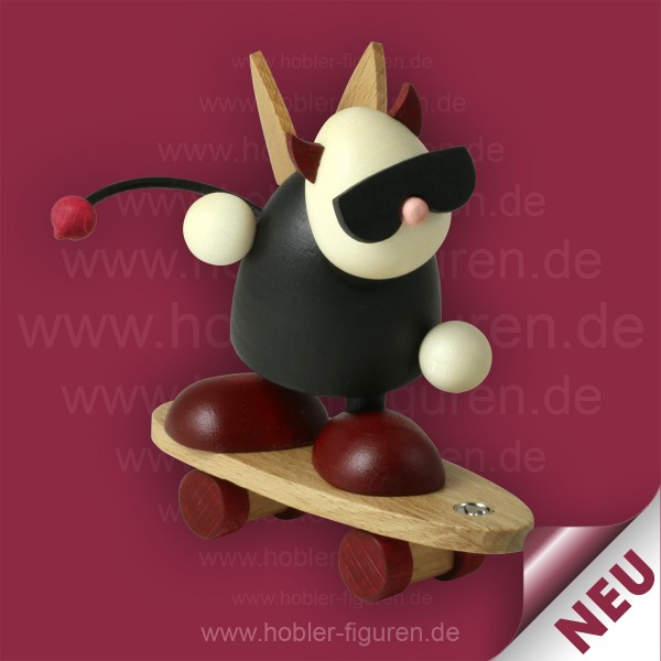 Gustav auf Skateboard