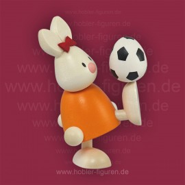 Emma mit Fußball